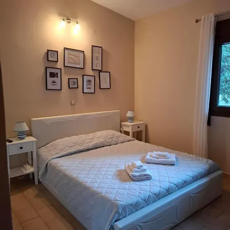 Ioanna's Sweet & Cozy With Sea View