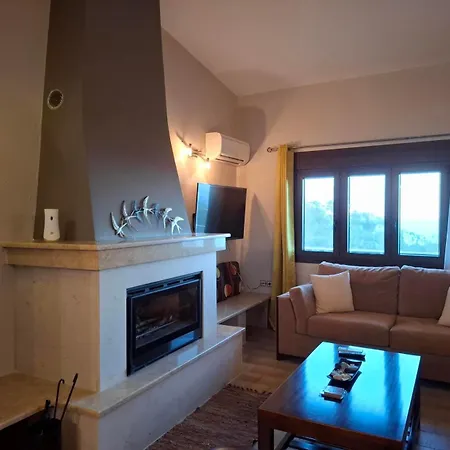 Ioanna's Sweet & Cozy With Sea View *