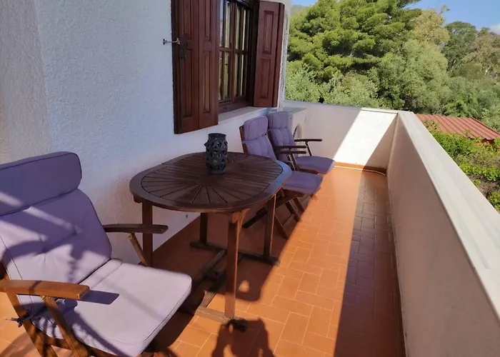 Ioanna's Sweet & Cozy With Sea View