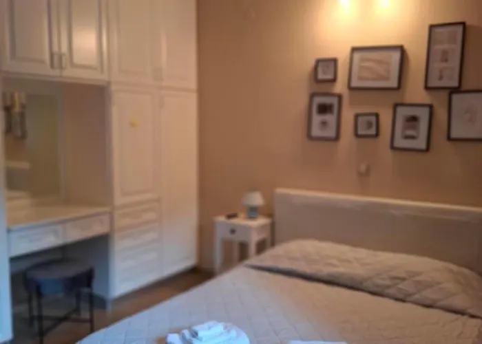 Ioanna's Sweet & Cozy With Sea View Apartment