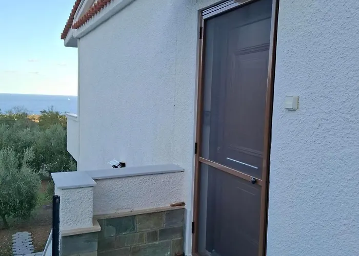 Ioanna's Sweet & Cozy With Sea View